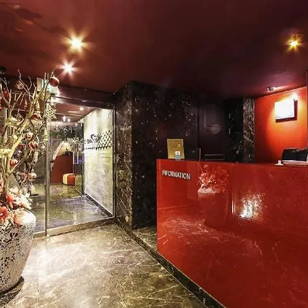 Fox Hotel